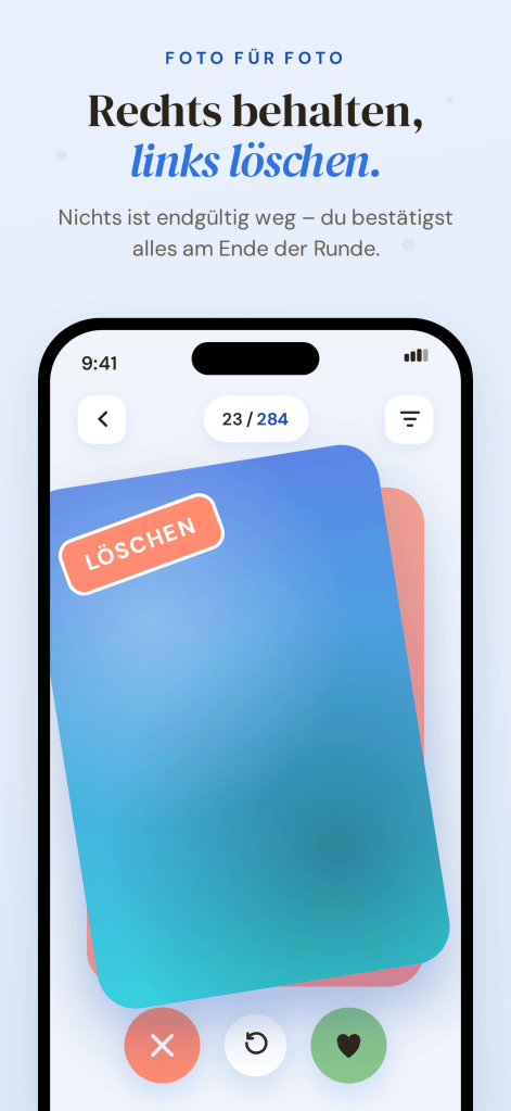Bienchen-App: Foto-Karte mit rotem ‚LÖSCHEN'-Stempel. Nichts ist endgültig weg – du bestätigst alles am Ende der Runde.